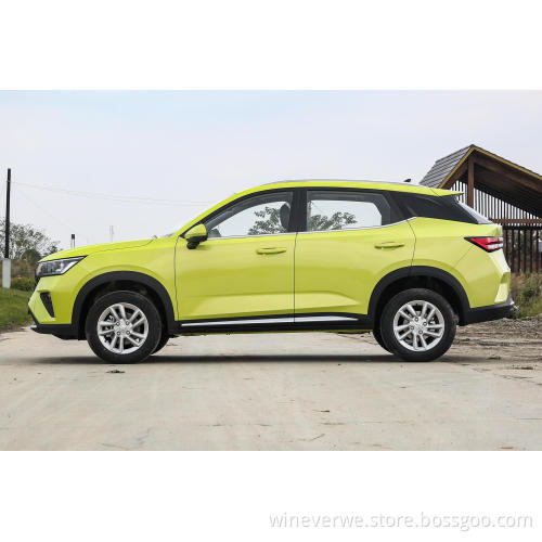 Gasoline Car Wuling  Second Hand Cars 165 km/h 5 Doors 5 Seats  Made In China 143nm
